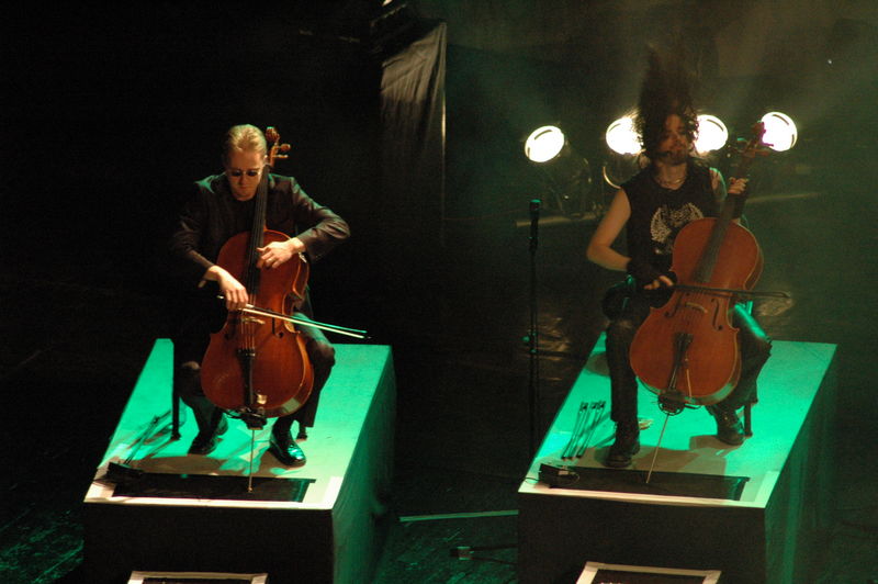 Фотографии -> Концерты ->  Apocalyptica в Music Hall (13 ноября 2005) -> Apocalyptica в Music Hall (13 ноября 2005) - 011