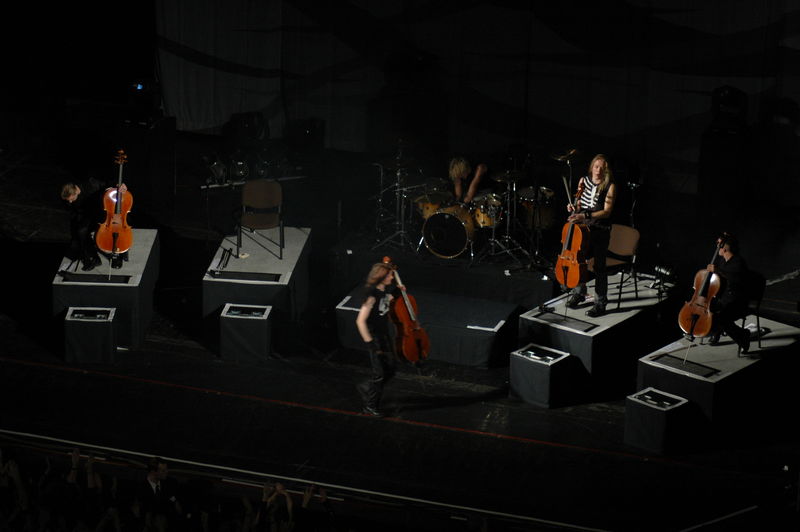 Фотографии -> Концерты ->  Apocalyptica в Music Hall (13 ноября 2005) -> Apocalyptica в Music Hall (13 ноября 2005) - 016