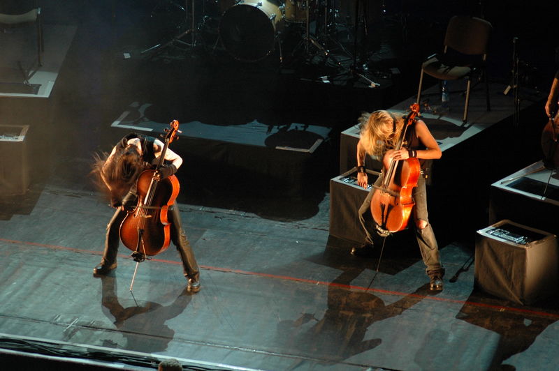 Фотографии -> Концерты ->  Apocalyptica в Music Hall (13 ноября 2005) -> Apocalyptica в Music Hall (13 ноября 2005) - 038