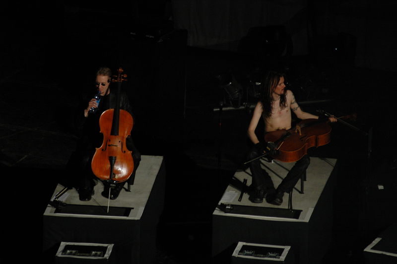 Фотографии -> Концерты ->  Apocalyptica в Music Hall (13 ноября 2005) -> Apocalyptica в Music Hall (13 ноября 2005) - 043
