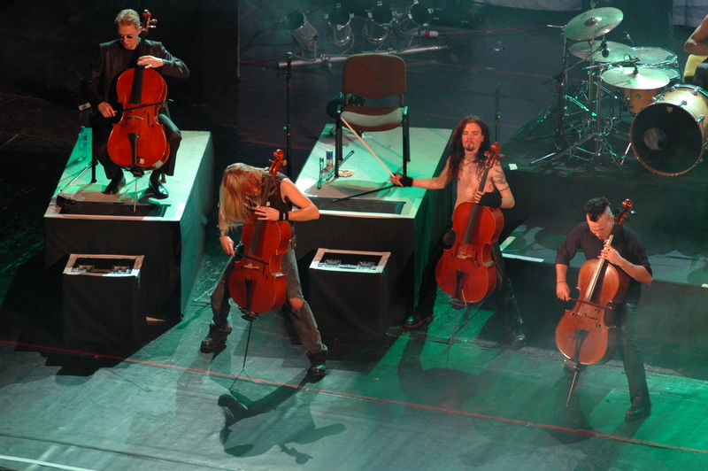 Фотографии -> Концерты ->  Apocalyptica в Music Hall (13 ноября 2005) -> Apocalyptica в Music Hall (13 ноября 2005) - 062