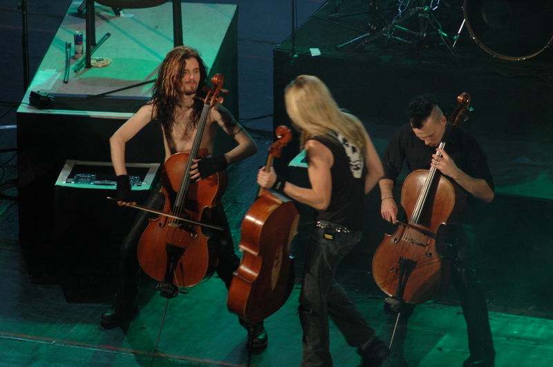 Фотографии -> Концерты ->  Apocalyptica в Music Hall (13 ноября 2005) -> Apocalyptica в Music Hall (13 ноября 2005) - 063