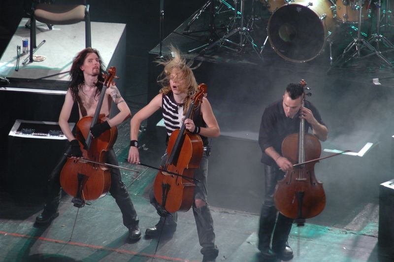 Фотографии -> Концерты ->  Apocalyptica в Music Hall (13 ноября 2005) -> Apocalyptica в Music Hall (13 ноября 2005) - 065