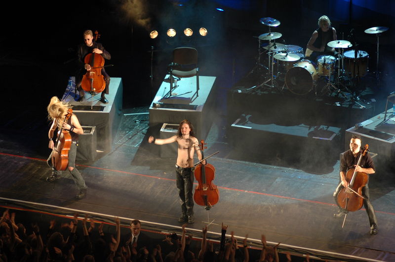Фотографии -> Концерты ->  Apocalyptica в Music Hall (13 ноября 2005) -> Apocalyptica в Music Hall (13 ноября 2005) - 083