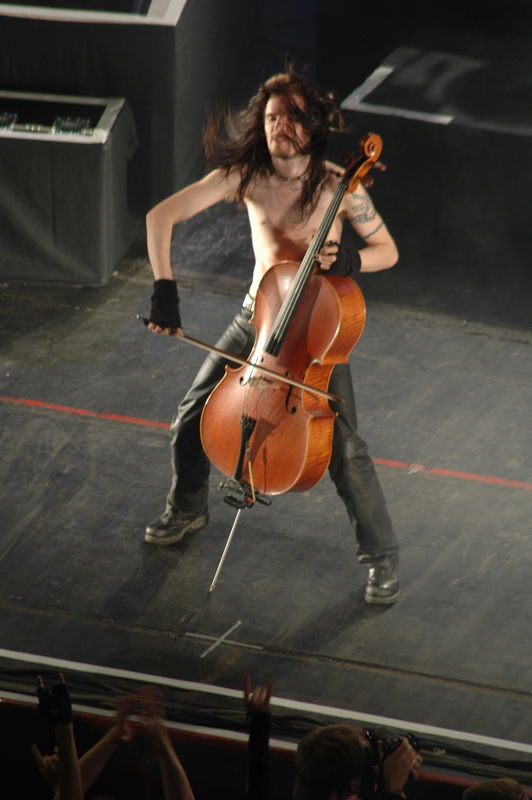 Фотографии -> Концерты ->  Apocalyptica в Music Hall (13 ноября 2005) -> Apocalyptica в Music Hall (13 ноября 2005) - 085
