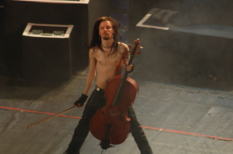 Фотографии -> Концерты ->  Apocalyptica в Music Hall (13 ноября 2005) -> Apocalyptica в Music Hall (13 ноября 2005) - 089