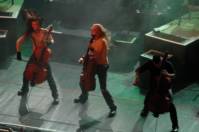 Фотографии -> Концерты ->  Apocalyptica в Music Hall (13 ноября 2005) -> Apocalyptica в Music Hall (13 ноября 2005) - 116