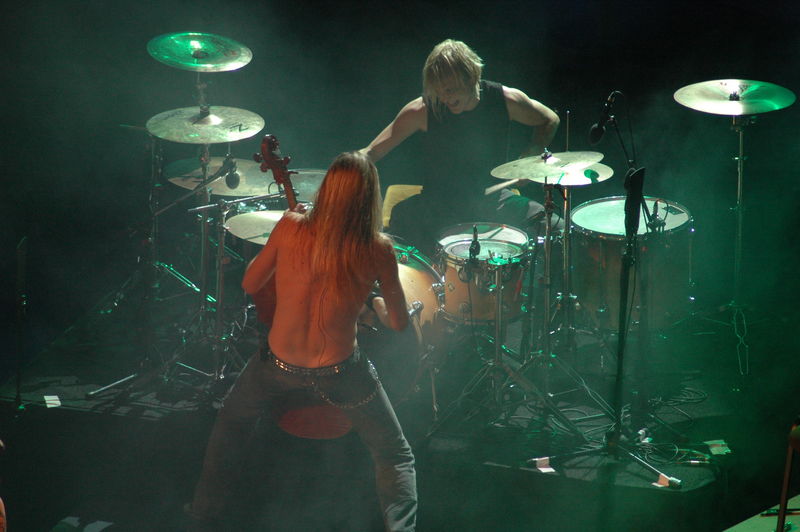 Фотографии -> Концерты ->  Apocalyptica в Music Hall (13 ноября 2005) -> Apocalyptica в Music Hall (13 ноября 2005) - 117