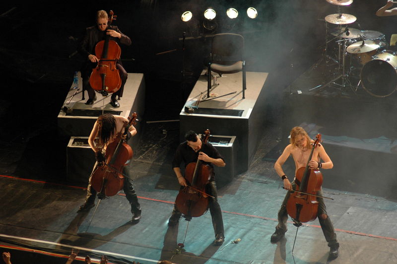 Фотографии -> Концерты ->  Apocalyptica в Music Hall (13 ноября 2005) -> Apocalyptica в Music Hall (13 ноября 2005) - 141