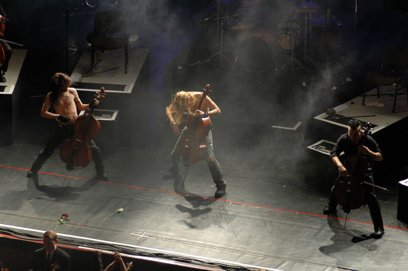 Фотографии -> Концерты ->  Apocalyptica в Music Hall (13 ноября 2005) -> Apocalyptica в Music Hall (13 ноября 2005) - 144