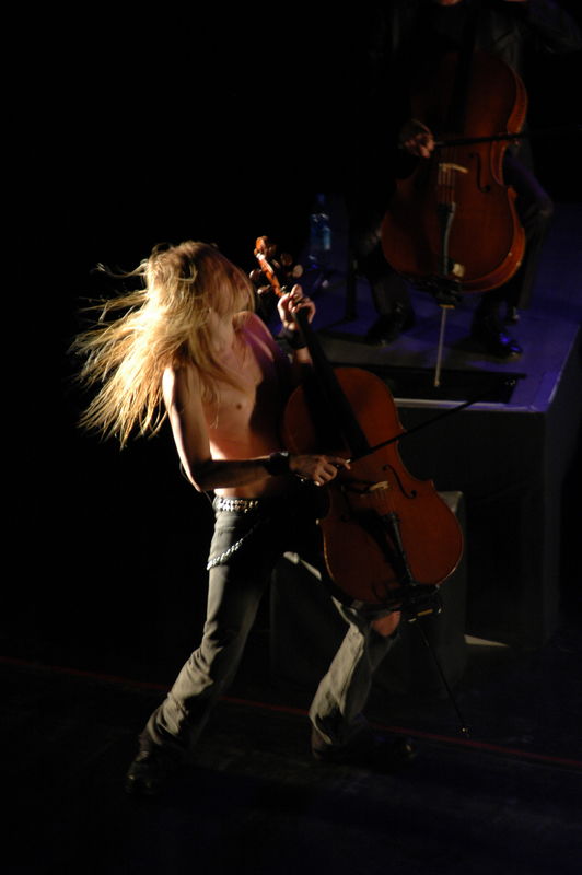 Фотографии -> Концерты ->  Apocalyptica в Music Hall (13 ноября 2005) -> Apocalyptica в Music Hall (13 ноября 2005) - 147