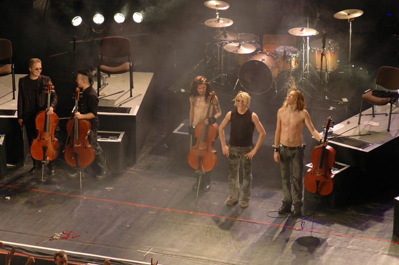 Фотографии -> Концерты ->  Apocalyptica в Music Hall (13 ноября 2005) -> Apocalyptica в Music Hall (13 ноября 2005) - 156