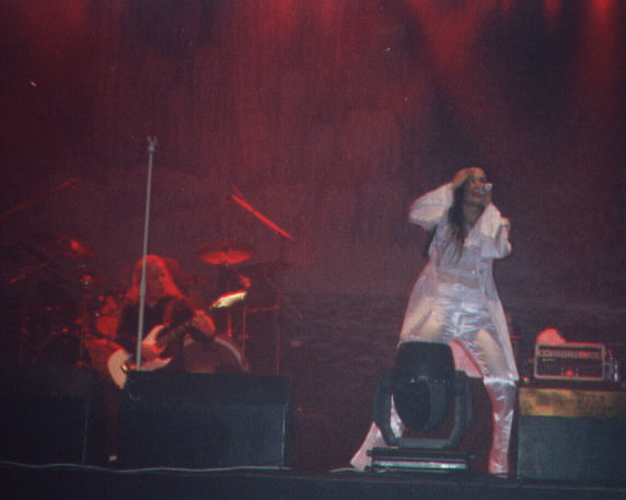 Фотографии -> Концерты ->  Nightwish в ДС Юбилейный (26 сентября 2003) -> Nightwish в ДС Юбилейный (26 сентября 2003) - 001