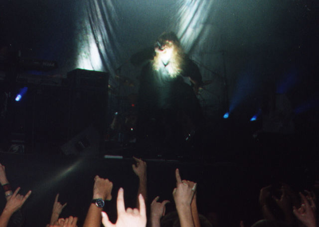 Фотографии -> Концерты ->  Nightwish в ДС Юбилейный (26 сентября 2003) -> Nightwish в ДС Юбилейный (26 сентября 2003) - 003