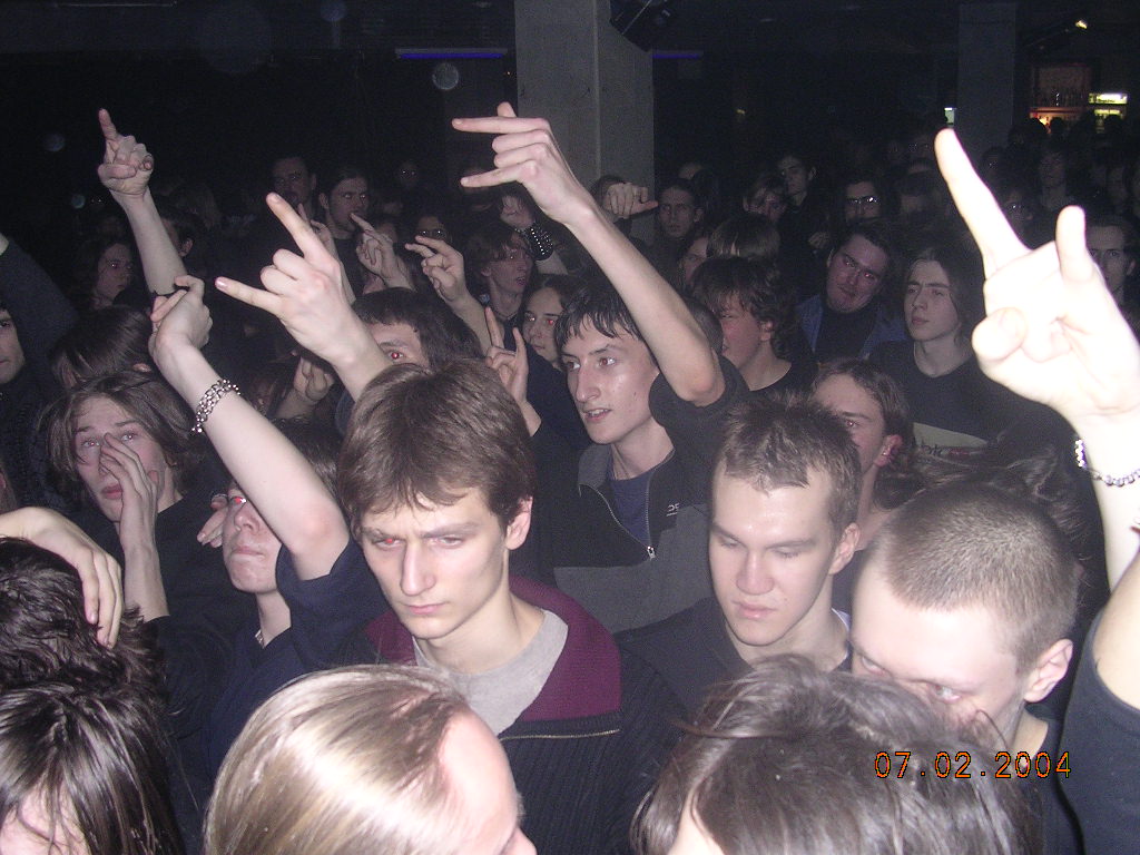 Фотографии -> Концерты ->  Концерт в клубе Арктика (7 февраля 2004) -> Концерт в клубе Арктика (7 февраля 2004) - a014