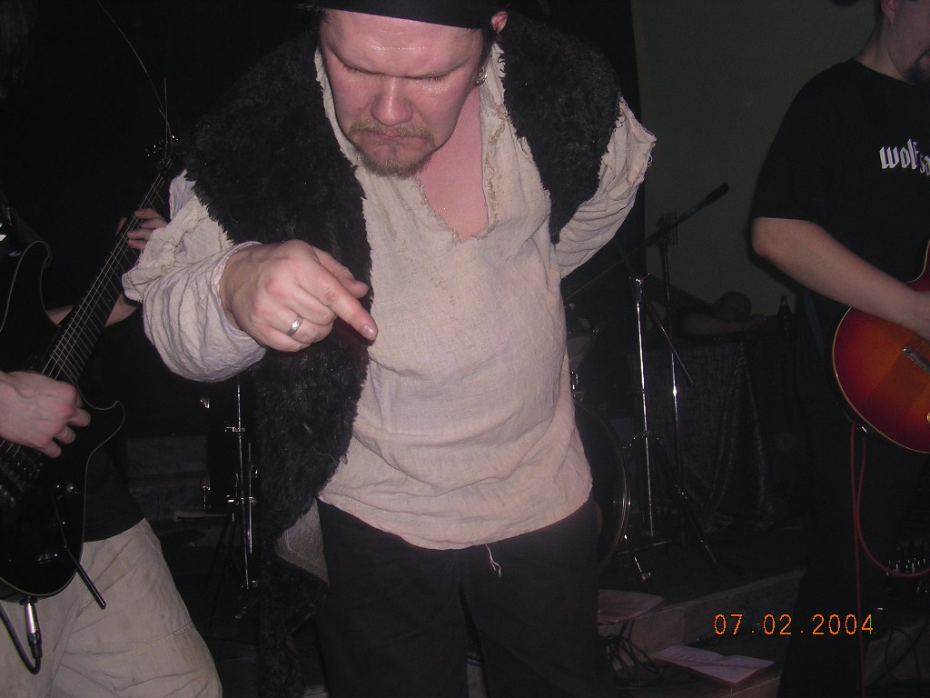 Фотографии -> Концерты ->  Концерт в клубе Арктика (7 февраля 2004) -> Концерт в клубе Арктика (7 февраля 2004) - Где мои макароны???