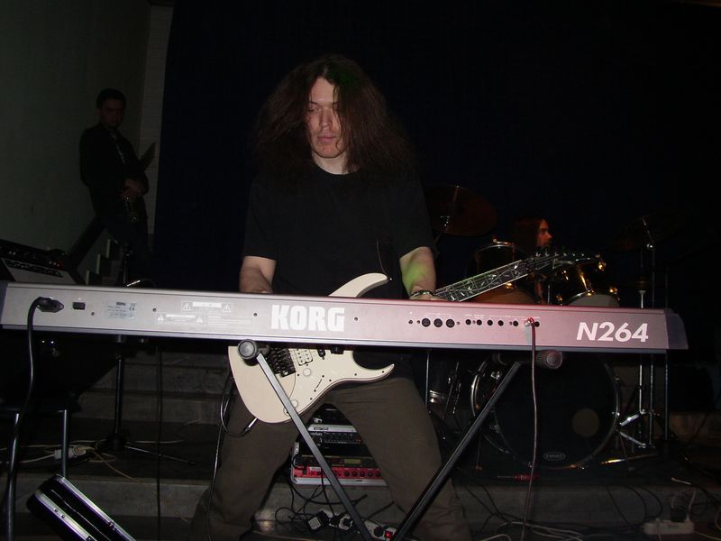 Фотографии -> Концерты -> Концерт в клубе Арктика (24 апреля 2004) ->  Stalwart -> Stalwart - 005