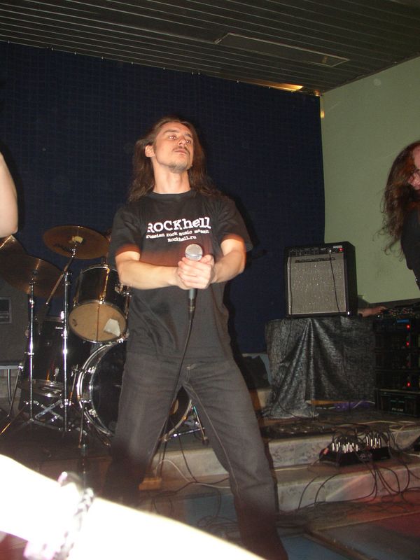 Фотографии -> Концерты -> Концерт в клубе Арктика (24 апреля 2004) ->  Morrah -> Morrah - 038