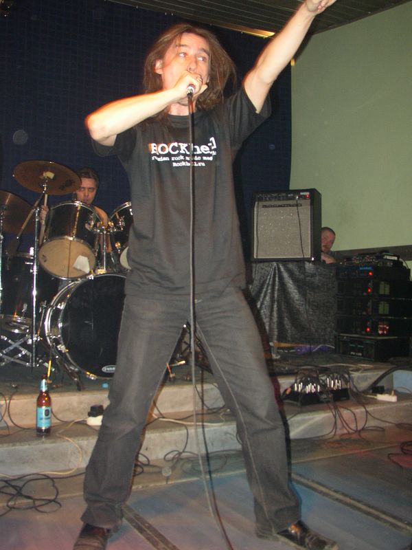Фотографии -> Концерты -> Концерт в клубе Арктика (24 апреля 2004) ->  Morrah -> Morrah - 045
