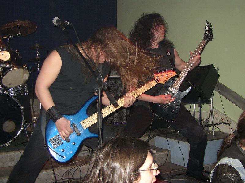 Фотографии -> Концерты -> Концерт в клубе Арктика (24 апреля 2004) ->  Asguard -> Asguard - 001