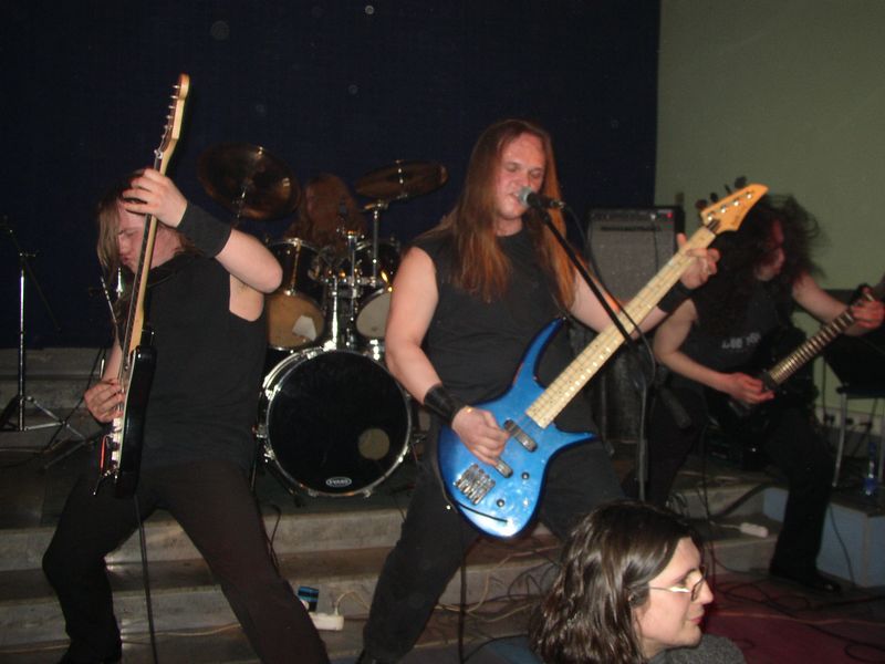 Фотографии -> Концерты -> Концерт в клубе Арктика (24 апреля 2004) ->  Asguard -> Asguard - 007