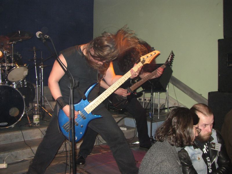 Фотографии -> Концерты -> Концерт в клубе Арктика (24 апреля 2004) ->  Asguard -> Asguard - 023