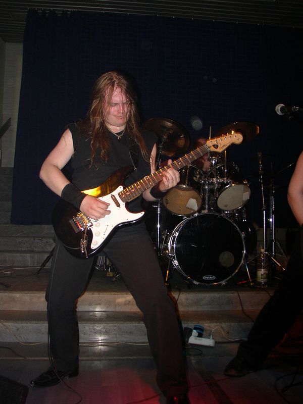 Фотографии -> Концерты -> Концерт в клубе Арктика (24 апреля 2004) ->  Asguard -> Asguard - 026