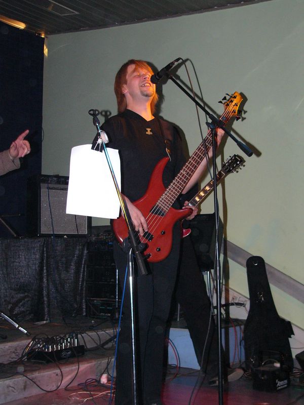 Фотографии -> Концерты -> Концерт в клубе Арктика (2 мая 2004) ->  Wolfsangel -> Wolfsangel - 003