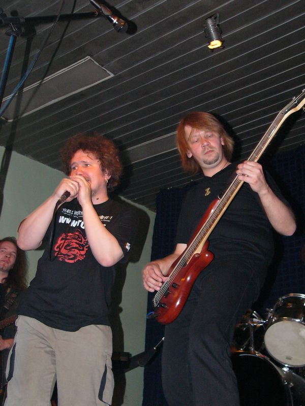 Фотографии -> Концерты -> Концерт в клубе Арктика (2 мая 2004) ->  Wolfsangel -> Wolfsangel - 011