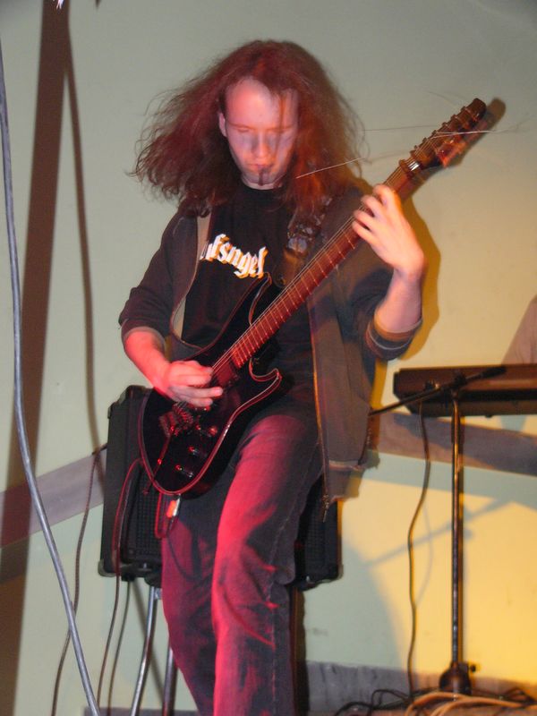 Фотографии -> Концерты -> Концерт в клубе Арктика (2 мая 2004) ->  Wolfsangel -> Wolfsangel - 013