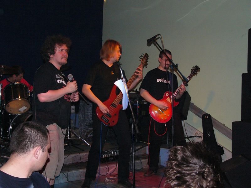 Фотографии -> Концерты -> Концерт в клубе Арктика (2 мая 2004) ->  Wolfsangel -> Wolfsangel - 019