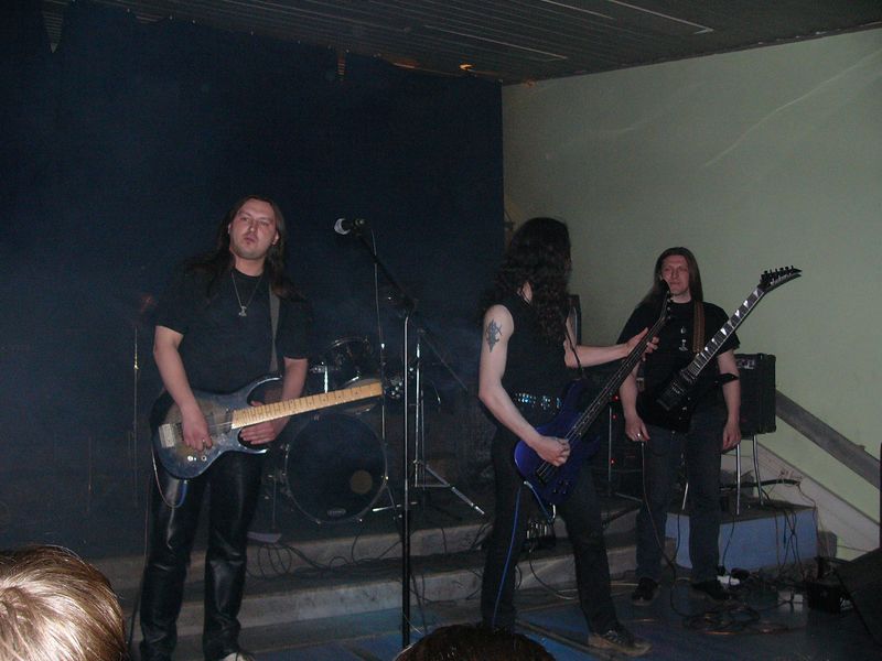 Фотографии -> Концерты -> Концерт в клубе Арктика (2 мая 2004) ->  Nomans Land -> Nomans Land - 001