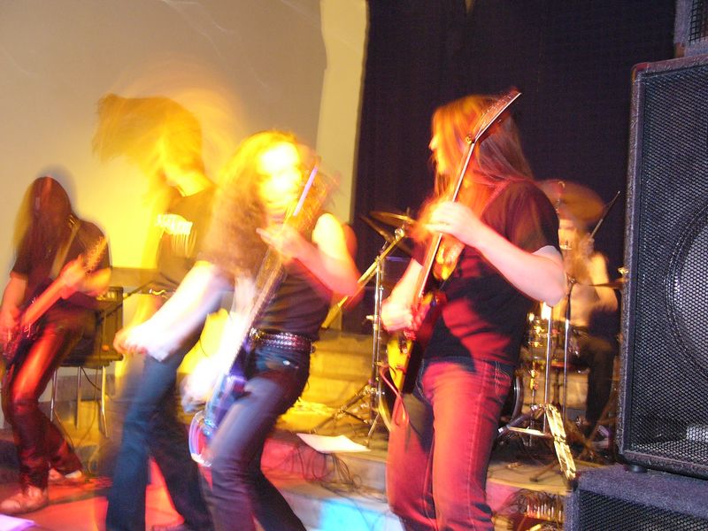 Фотографии -> Концерты -> Концерт в клубе Арктика (2 мая 2004) ->  Nomans Land -> Nomans Land - 036