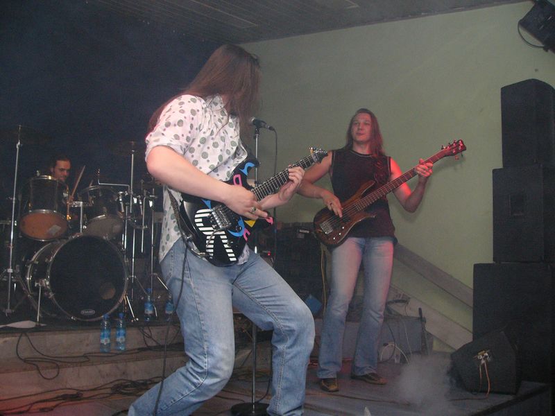 Фотографии -> Концерты -> Концерт в клубе Арктика (9 июля 2004) ->  Face-X -> Face-X - 001
