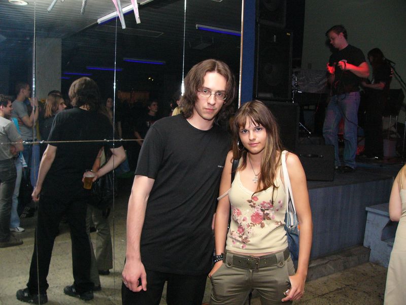 Фотографии -> Концерты -> Концерт в клубе Арктика (9 июля 2004) ->  Люди на концерте -> Люди на концерте - 008