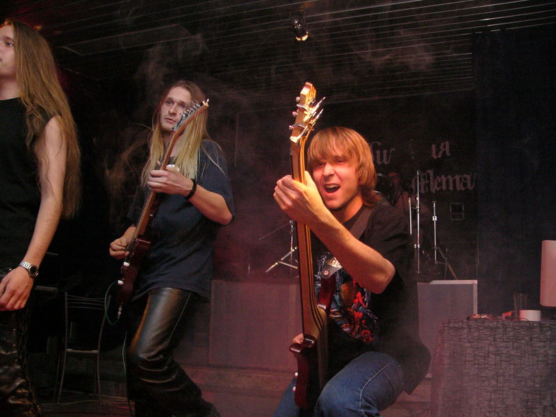 Фотографии -> Концерты -> Концерт ГТМ в клубе Арктика (24 октября 2004) ->  Ретрием -> Ретрием - 020