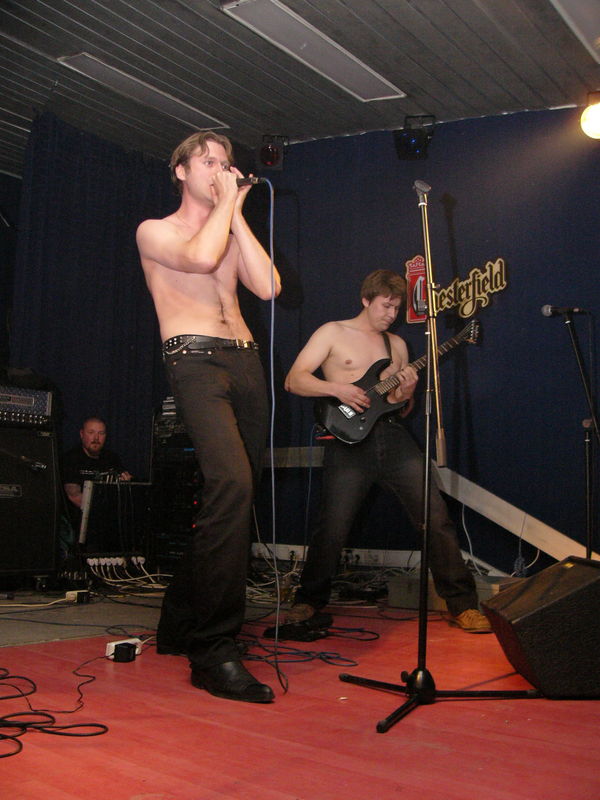 Фотографии -> Концерты -> Impaled Nazarene в клубе Арктика (29 октября 2004) ->  Simonia -> Simonia - 003