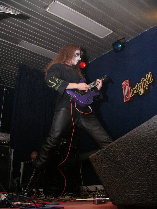 Фотографии -> Концерты -> Impaled Nazarene в клубе Арктика (29 октября 2004) ->  Perunъ -> Perunъ - 002