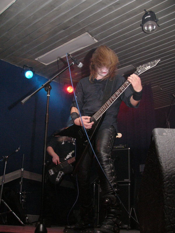 Фотографии -> Концерты -> Impaled Nazarene в клубе Арктика (29 октября 2004) ->  Perunъ -> Perunъ - 007