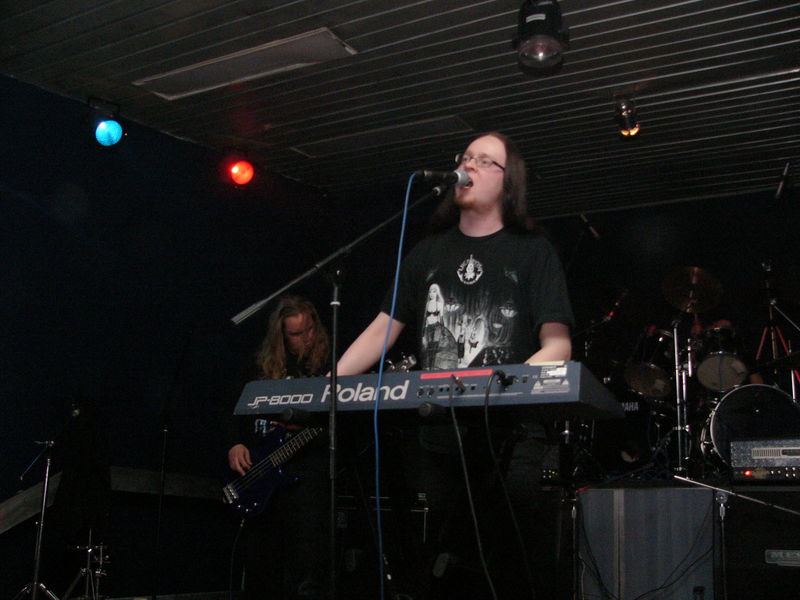 Фотографии -> Концерты -> Impaled Nazarene в клубе Арктика (29 октября 2004) ->  Drawn Me Blue -> Drawn Me Blue - 005