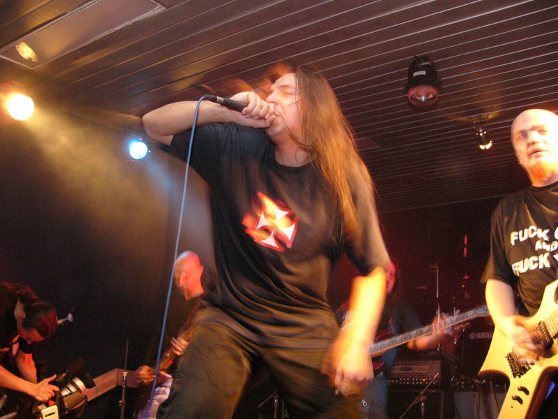 Фотографии -> Концерты -> Impaled Nazarene в клубе Арктика (29 октября 2004) ->  Tartharia -> Tartharia - 008