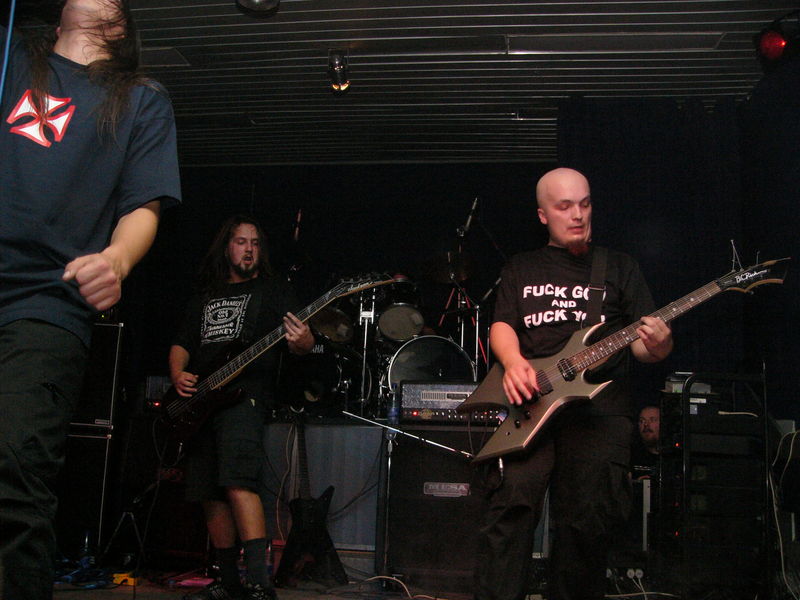 Фотографии -> Концерты -> Impaled Nazarene в клубе Арктика (29 октября 2004) ->  Tartharia -> Tartharia - 011