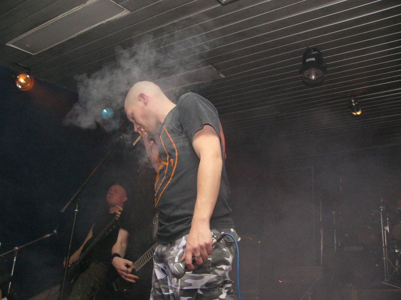 Фотографии -> Концерты -> Impaled Nazarene в клубе Арктика (29 октября 2004) ->  Impaled Nazarene -> Impaled Nazarene - 003