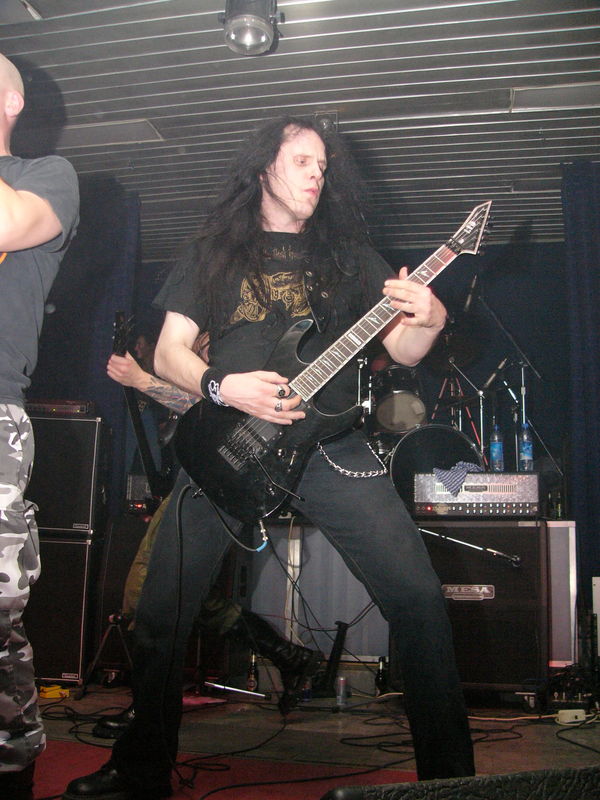 Фотографии -> Концерты -> Impaled Nazarene в клубе Арктика (29 октября 2004) ->  Impaled Nazarene -> Impaled Nazarene - 017