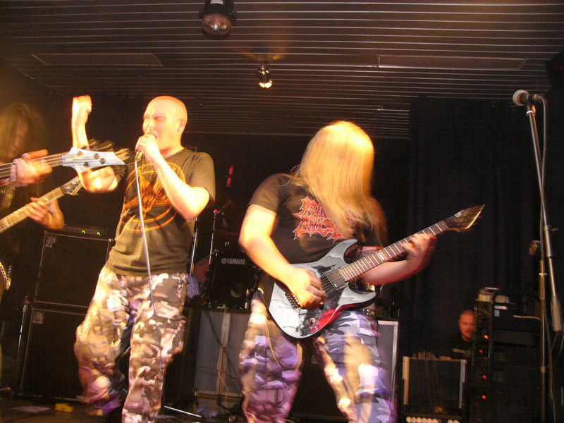 Фотографии -> Концерты -> Impaled Nazarene в клубе Арктика (29 октября 2004) ->  Impaled Nazarene -> Impaled Nazarene - 053