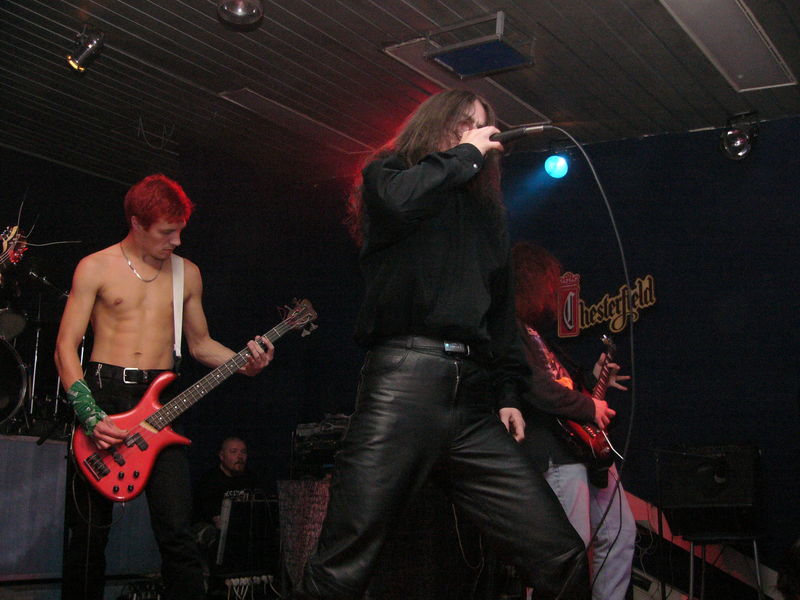 Фотографии -> Концерты -> 12-ти летие Castle Rock в клубе Арктика (7 ноября 2004) ->  Noizz -> Noizz - 003