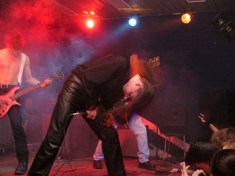 Фотографии -> Концерты -> 12-ти летие Castle Rock в клубе Арктика (7 ноября 2004) ->  Noizz -> Noizz - 009