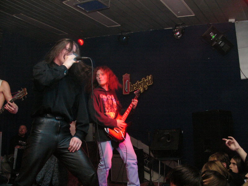 Фотографии -> Концерты -> 12-ти летие Castle Rock в клубе Арктика (7 ноября 2004) ->  Noizz -> Noizz - 010