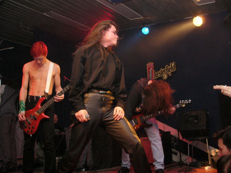 Фотографии -> Концерты -> 12-ти летие Castle Rock в клубе Арктика (7 ноября 2004) ->  Noizz -> Noizz - 011