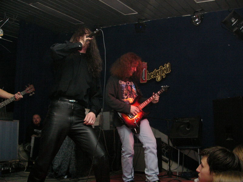 Фотографии -> Концерты -> 12-ти летие Castle Rock в клубе Арктика (7 ноября 2004) ->  Noizz -> Noizz - 012